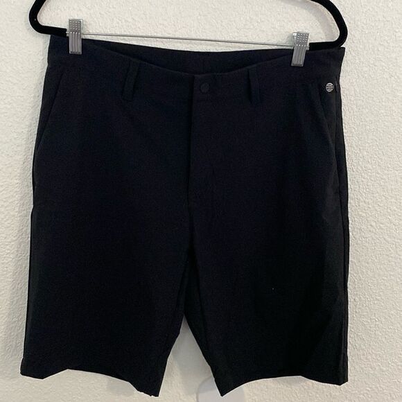 NWT- ADIDAS- 32” Nylon golf shorts-Size 32 - Picture 1 of 11